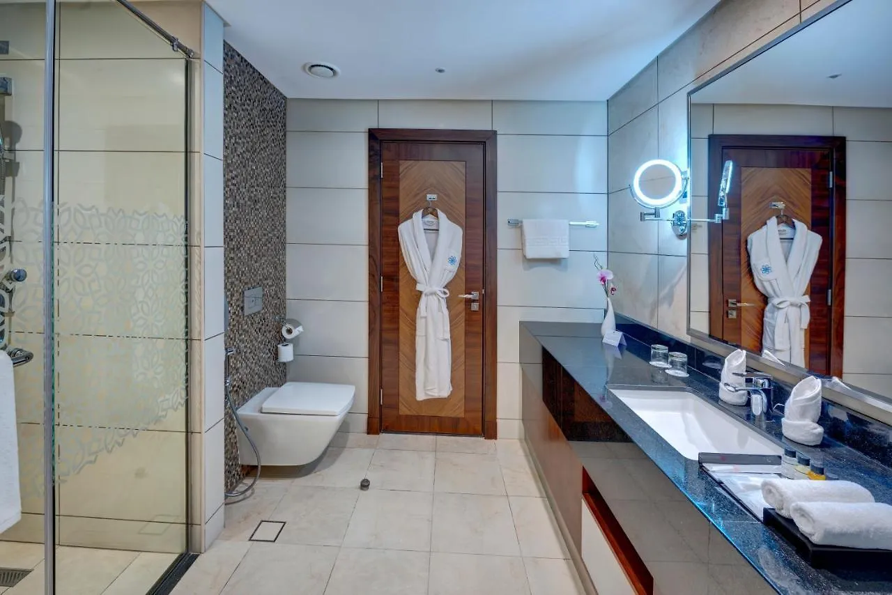 Royal Continental Suites Business Bay - Deluxe Apartments Dubaï